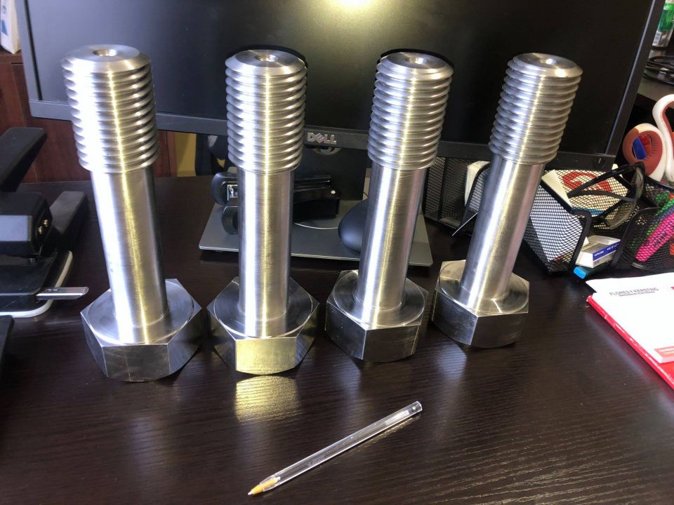 Fabricación de Pernos 2.12 en calidad SAE 4340